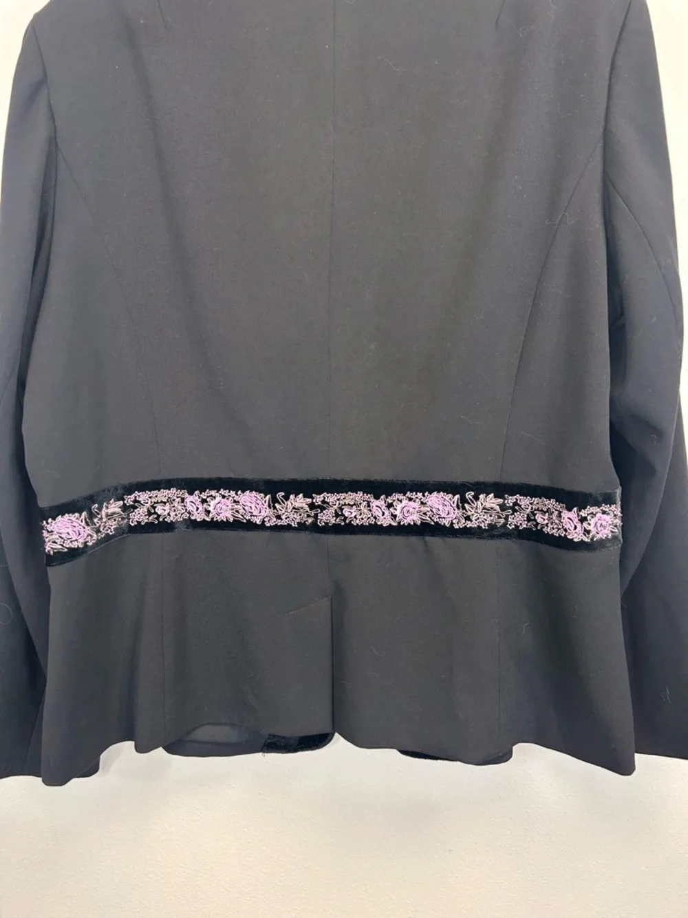 Goth Whimsigoth Black Blazer Velvet Embroidered Trim Size 20 1X Plus Vampire - Picture 12 of 13